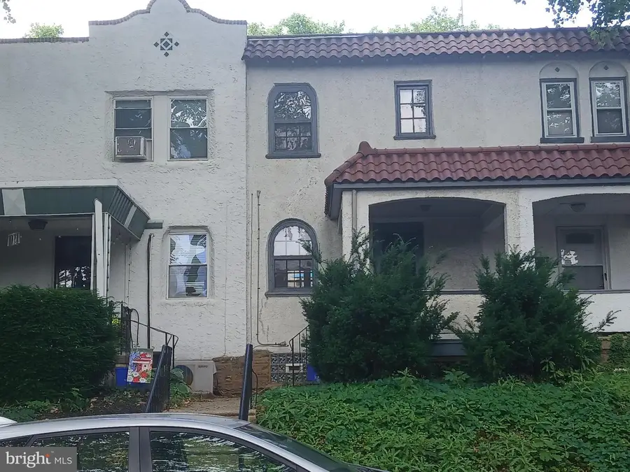 3423 Barclay St, Philadelphia, PA 19129 - #2