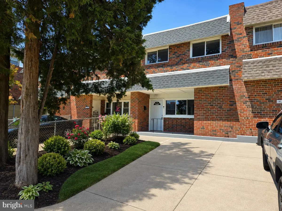 1426 Dondill Pl, Philadelphia, PA 19122 - #1