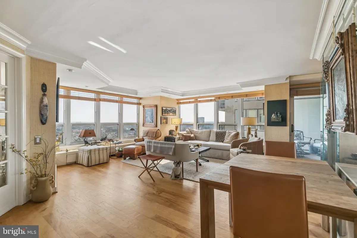 224-30 W Rittenhouse Sq #3010, Philadelphia, PA 19103 - #1
