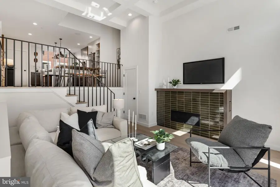 954 N 6th St, Philadelphia, PA 19123 - #3