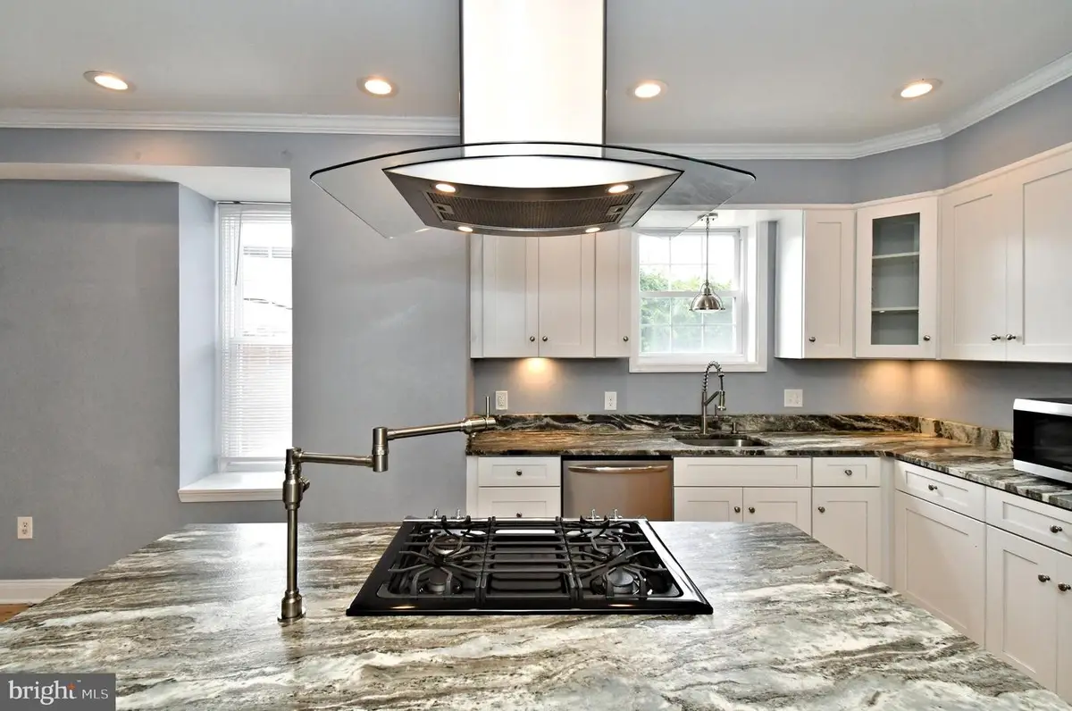 260 Roxborough Ave, Philadelphia, PA 19128 - #1