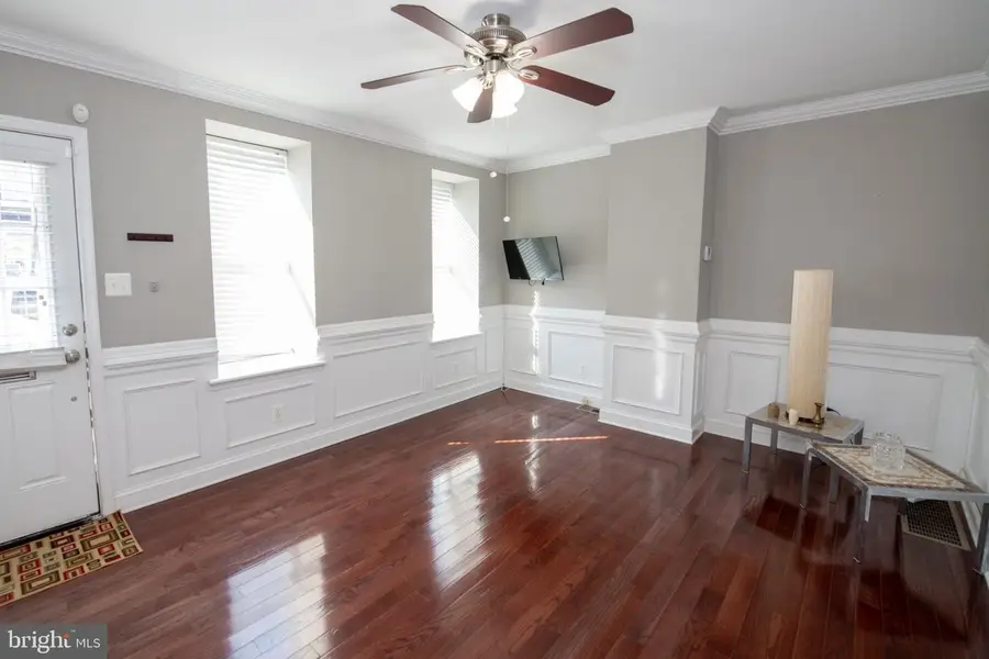 3421 Crawford St, Philadelphia, PA 19129 - #2