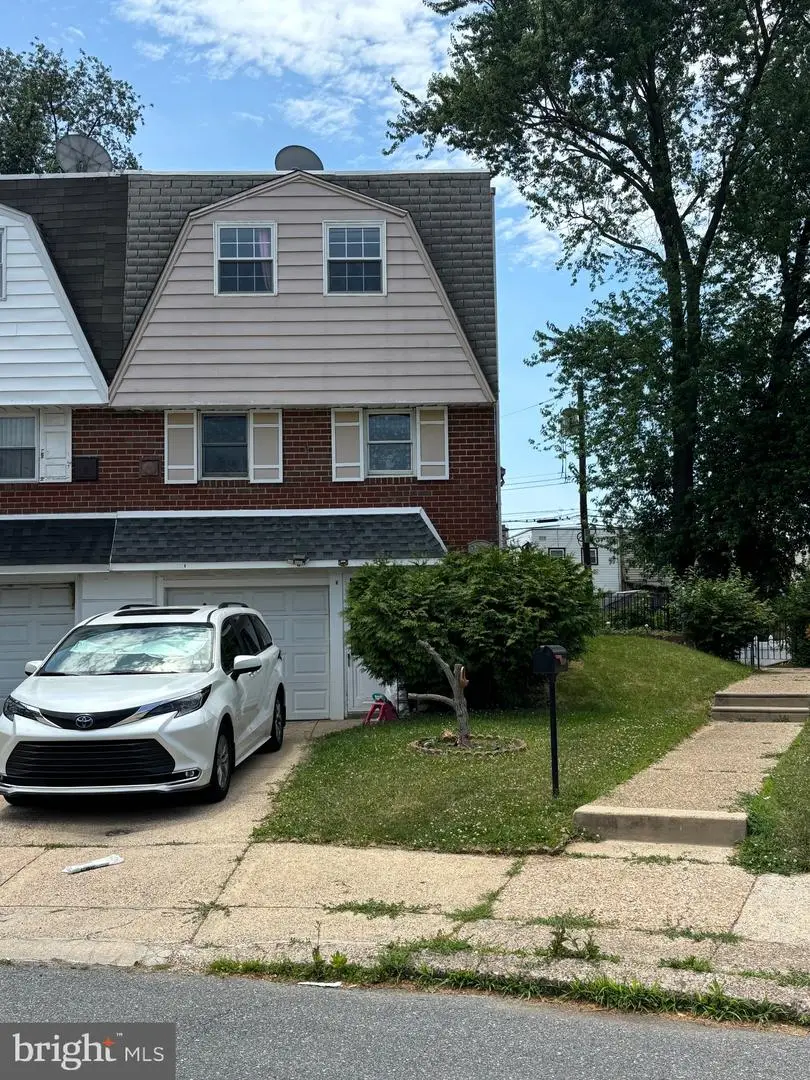 9009 Eastview St, Philadelphia, PA 19152 - #1