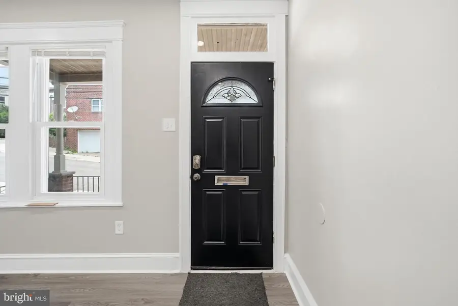 4150 Terrace St, Philadelphia, PA 19128 - #2