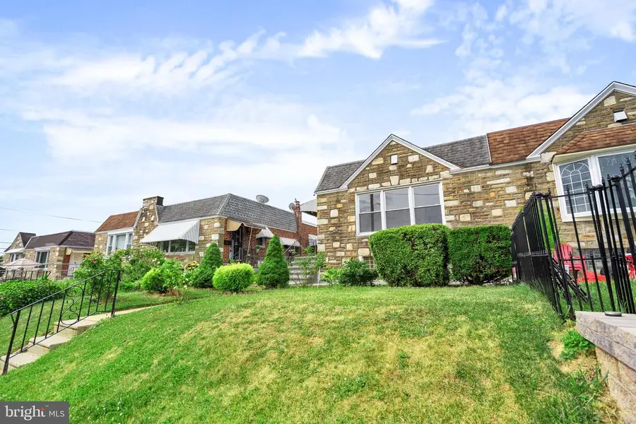 1830 Tolbut St, Philadelphia, PA 19152 - #2