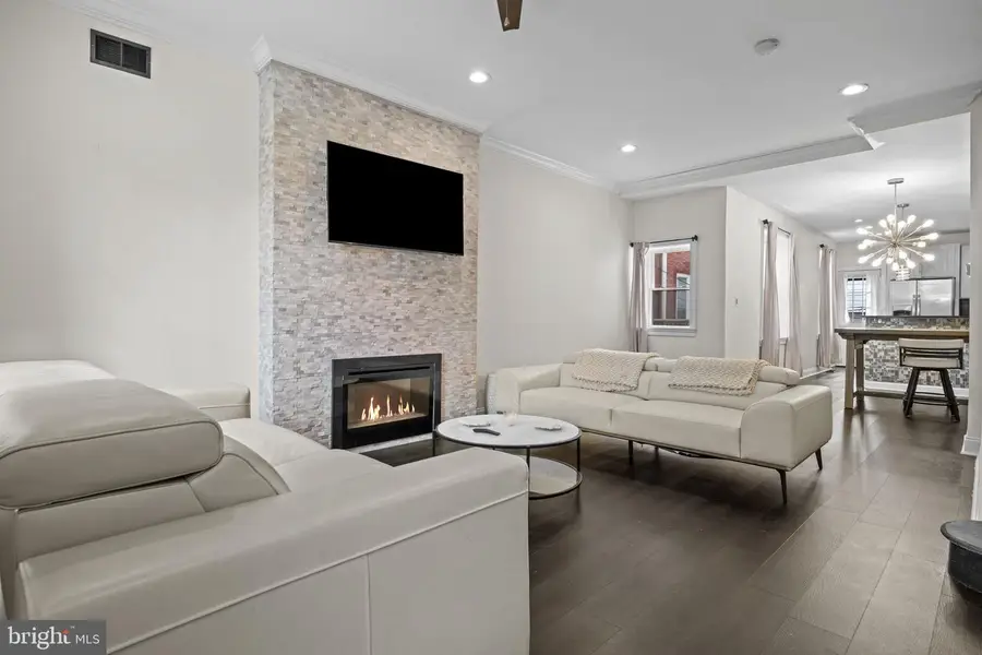 842 N 28th St, Philadelphia, PA 19130 - #3