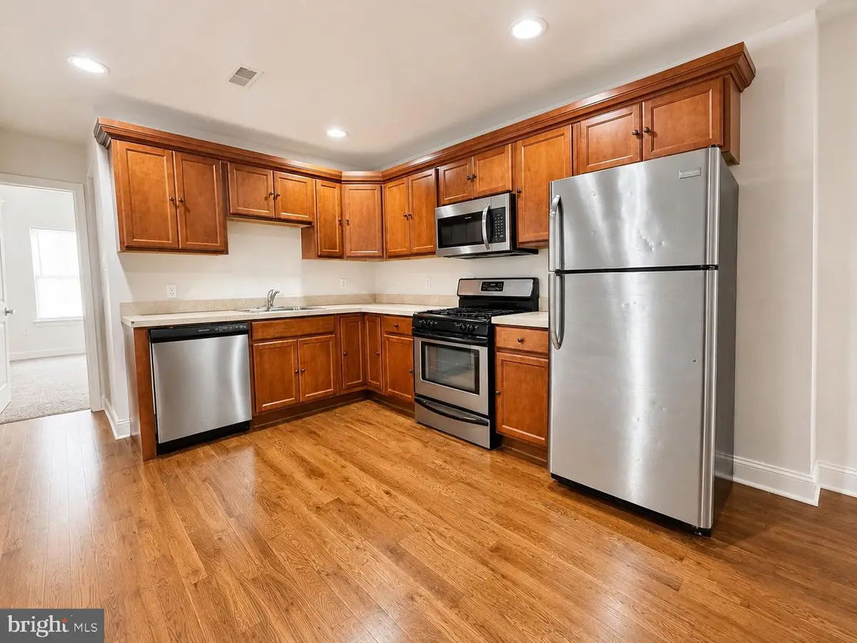 2005 N 17th St, Philadelphia, PA 19121 - #1