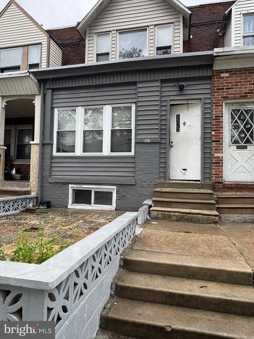 2512 S 61st St, Philadelphia, PA 19142 - #1