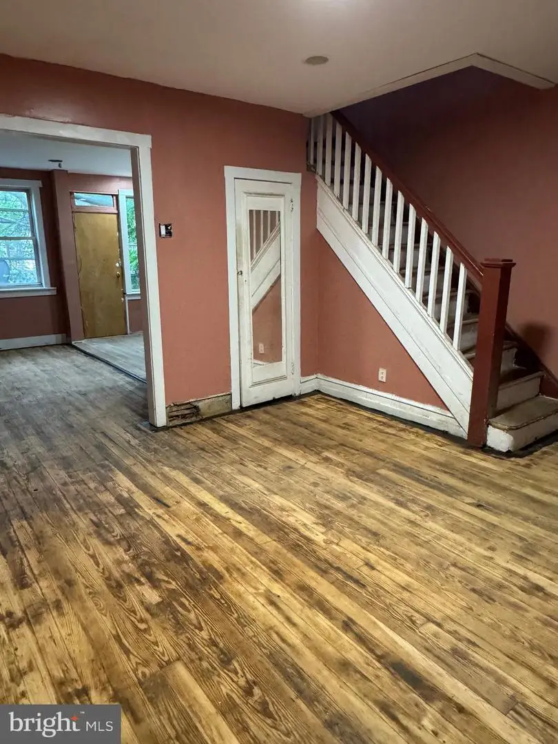 2512 S 61st St, Philadelphia, PA 19142 - #3