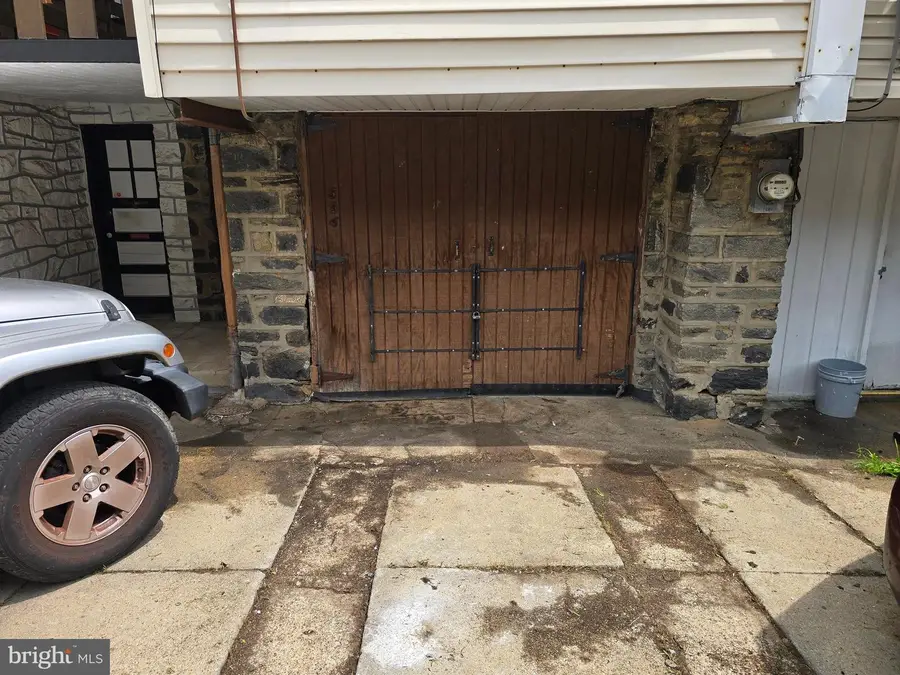 554 E Carver St, Philadelphia, PA 19120 - #3
