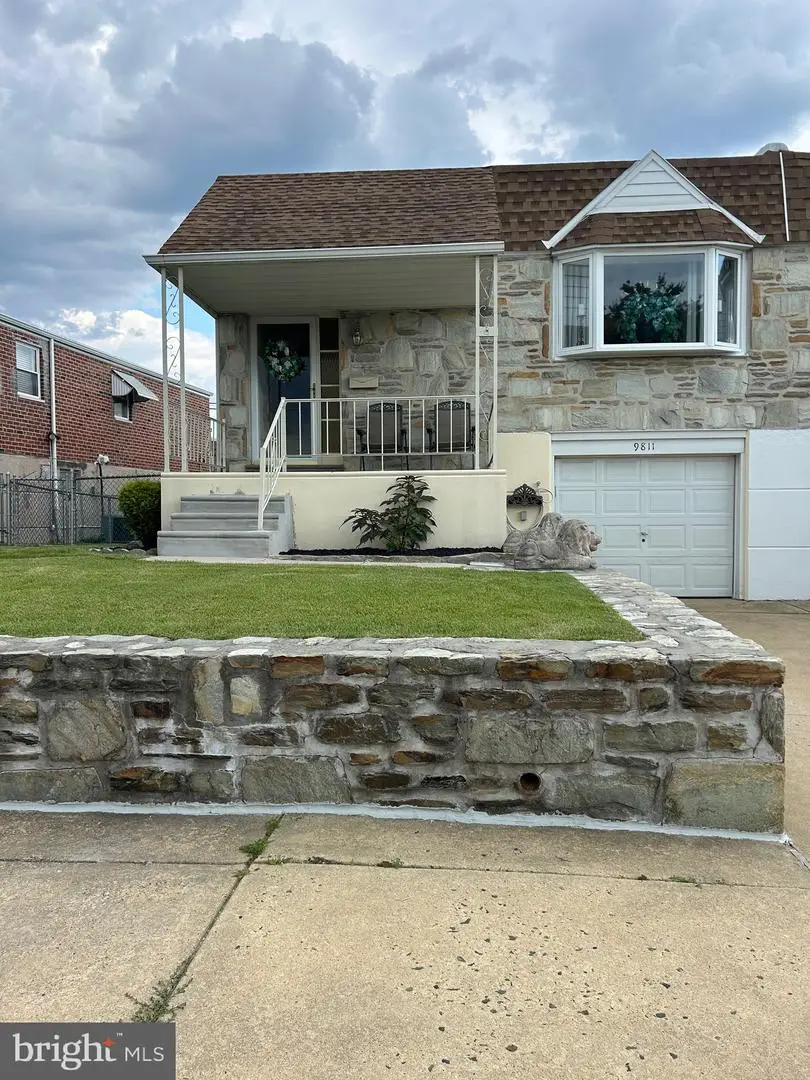 9811 Montour St, Philadelphia, PA 19115 - #1