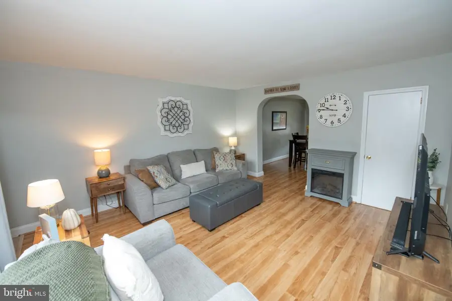 3322 Shelmire Ave, Philadelphia, PA 19136 - #2