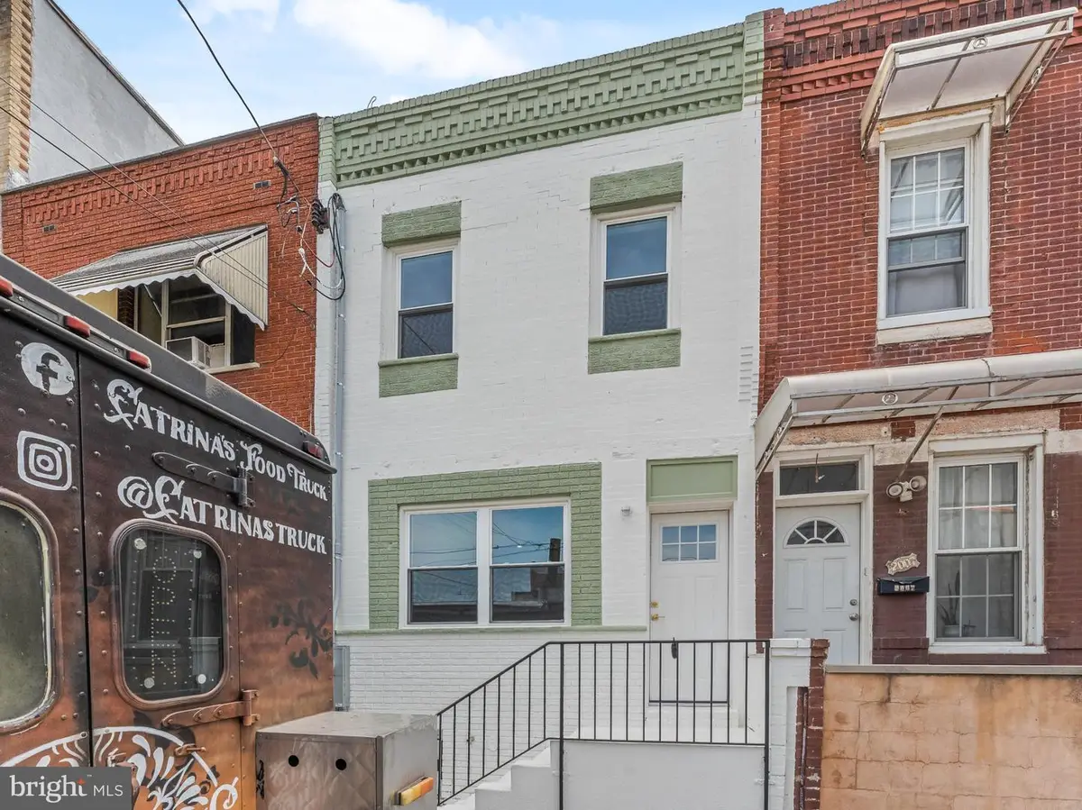 2005 S 9th St, Philadelphia, PA 19148 - #1