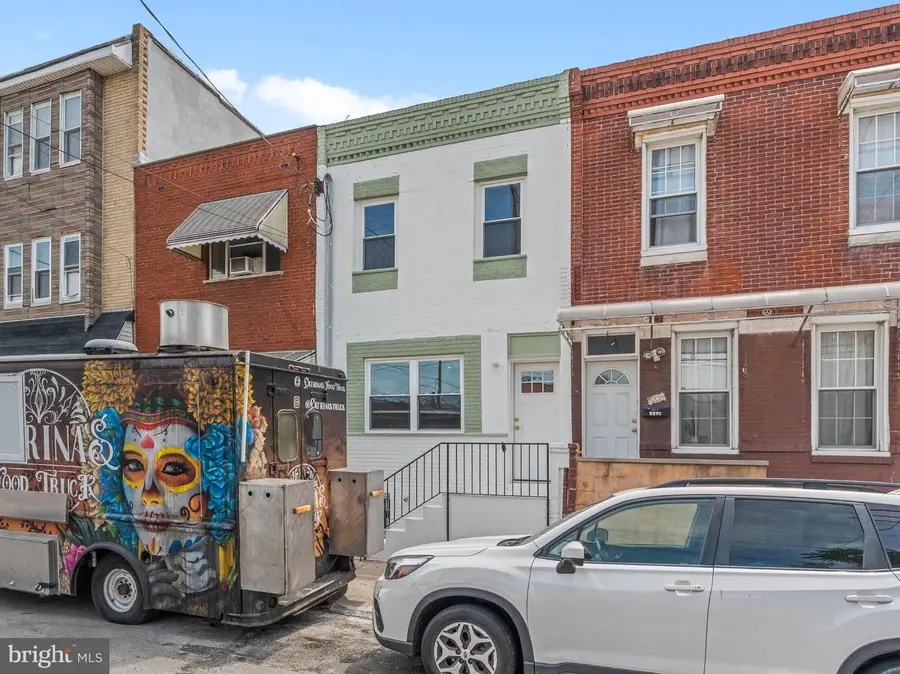 2005 S 9th St, Philadelphia, PA 19148 - #2