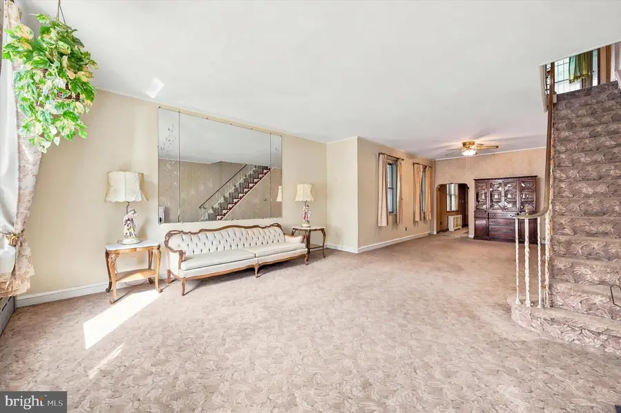 2832 E Thompson St, Philadelphia, PA 19134 - #2