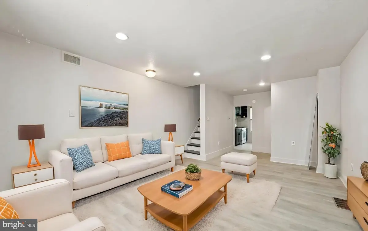 2015 Mountain St, Philadelphia, PA 19145 - #1