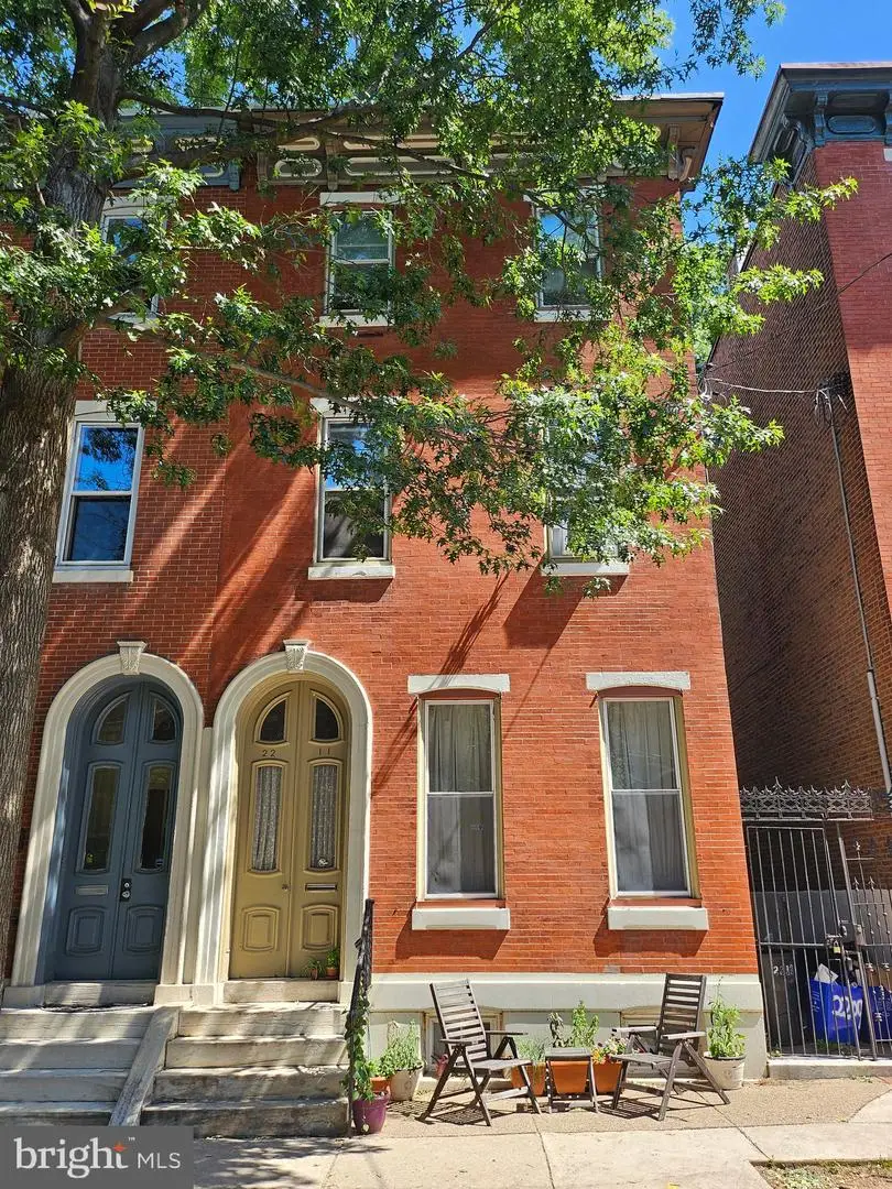 2211 Mount Vernon St, Philadelphia, PA 19130 - #1