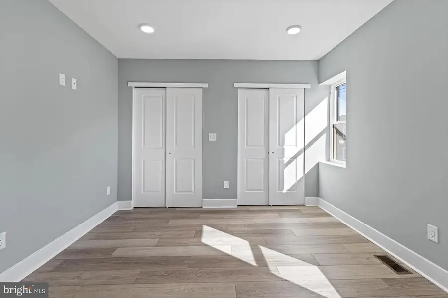 2112 N 8th St, Philadelphia, PA 19122 - #3