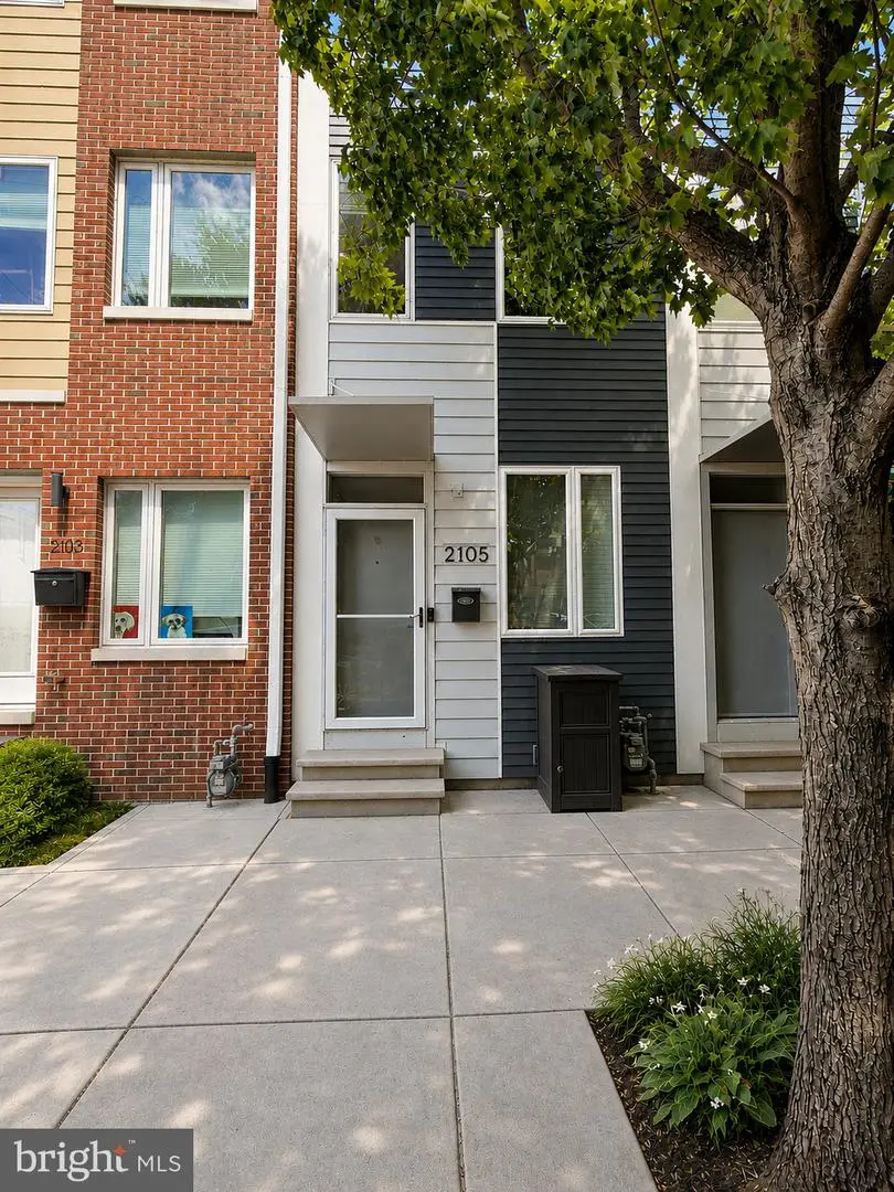 2105 E Hagert St, Philadelphia, PA 19125 - #1