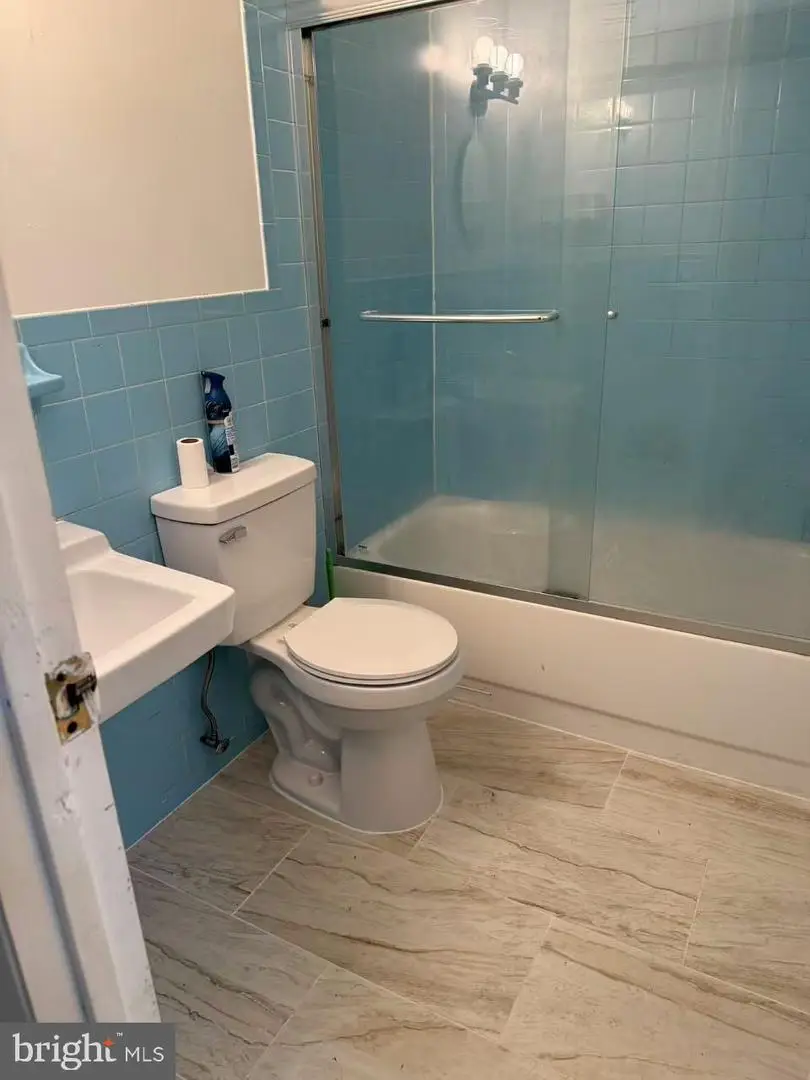 1009 Arch St #4b, Philadelphia, PA 19107 - #3