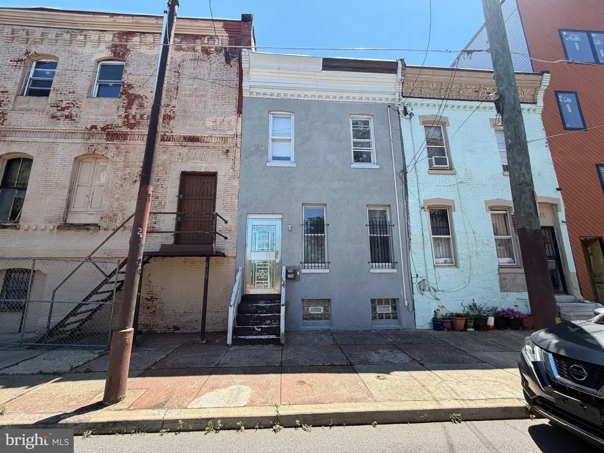 2213 N 11th St, Philadelphia, PA 19133 - #1