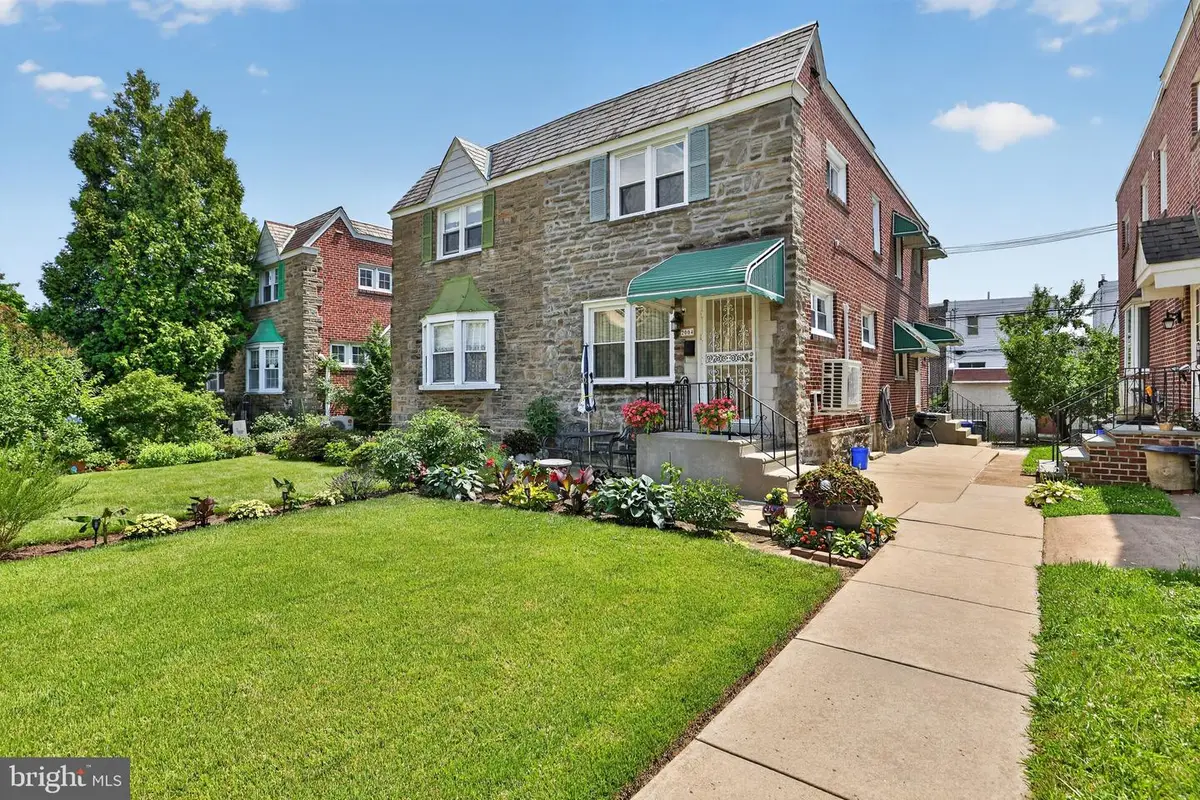 2004 Vista St, Philadelphia, PA 19152 - #1
