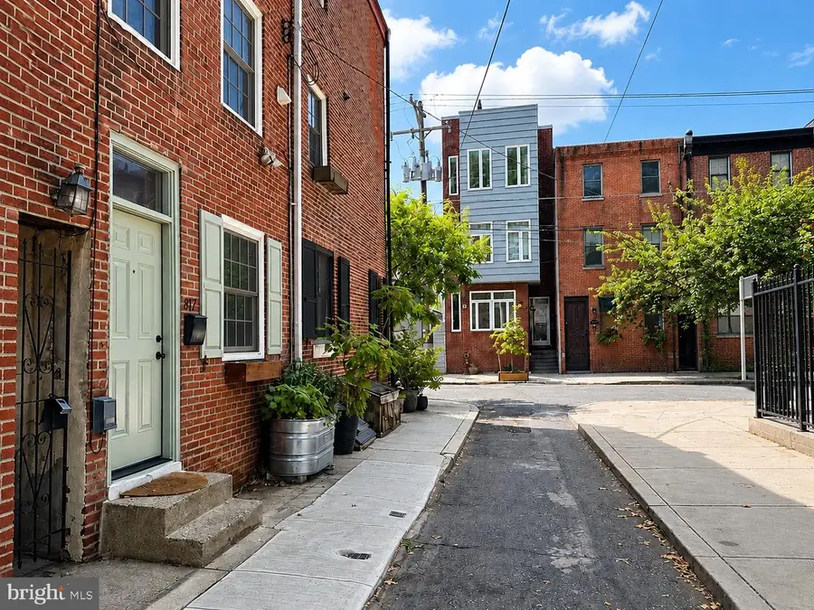 817 S Leithgow St, Philadelphia, PA 19147 - #2