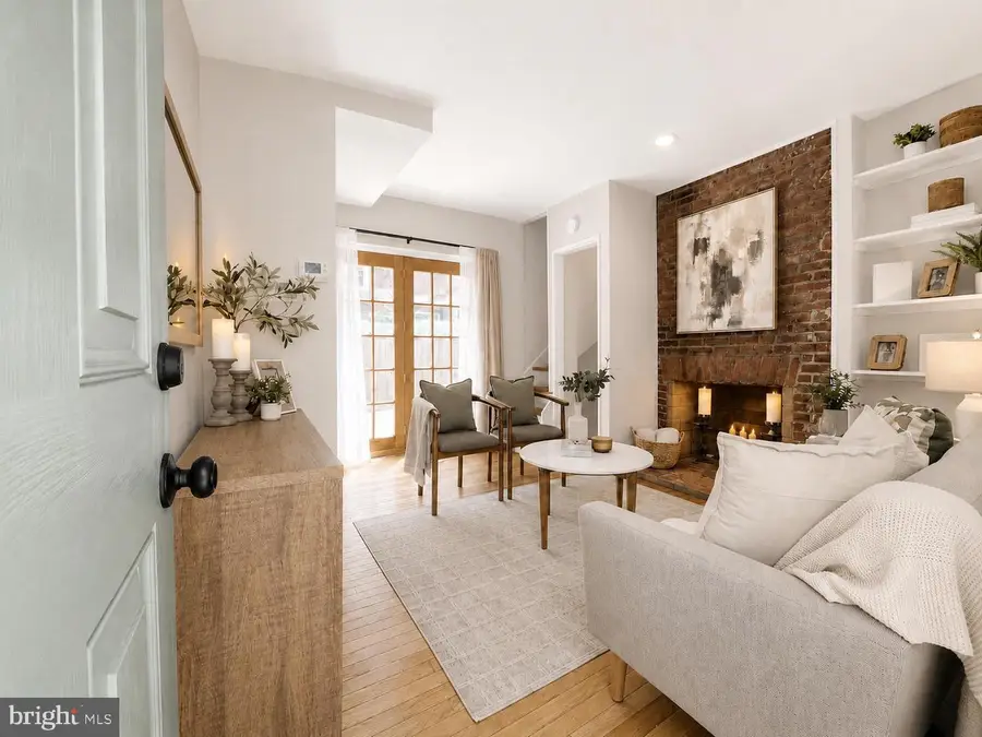 817 S Leithgow St, Philadelphia, PA 19147 - #3