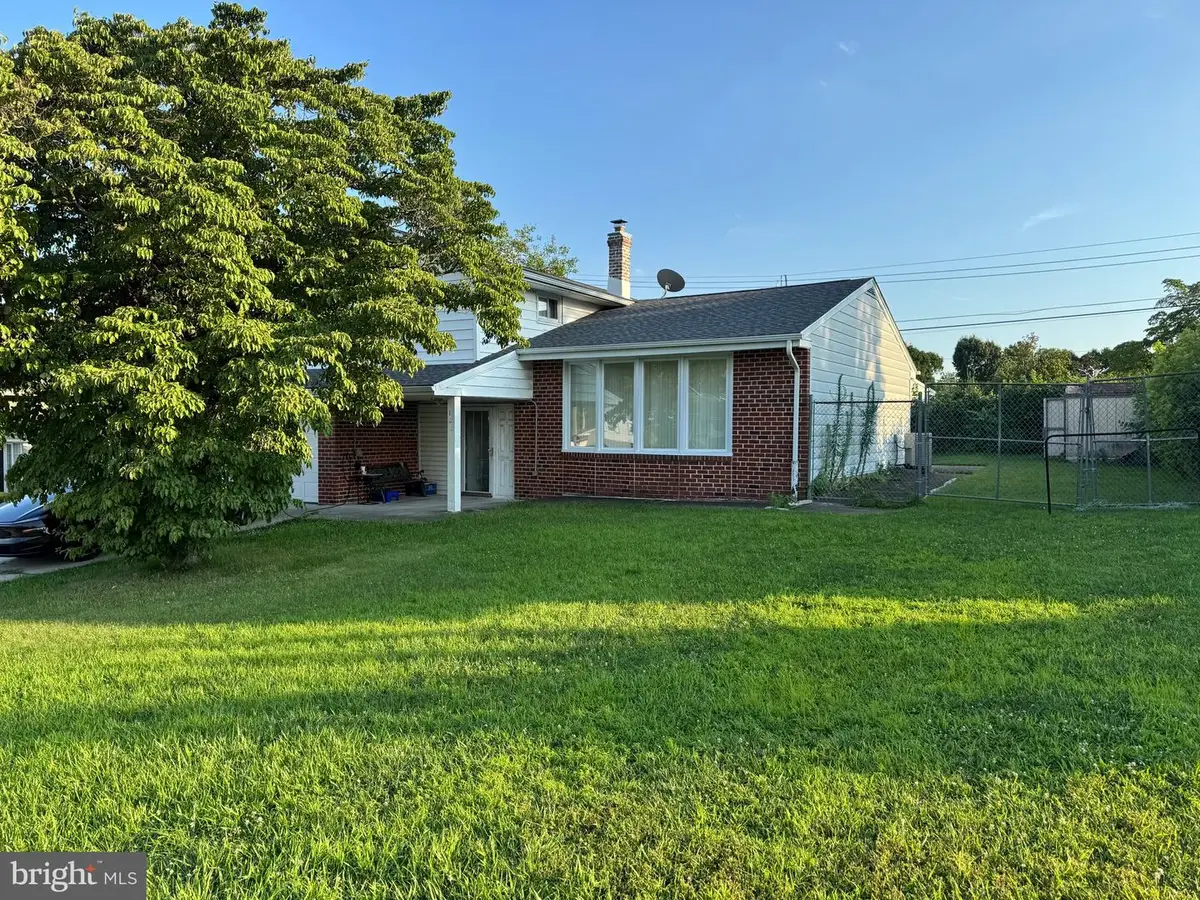 122 Pocasset Rd, Philadelphia, PA 19115 - #1