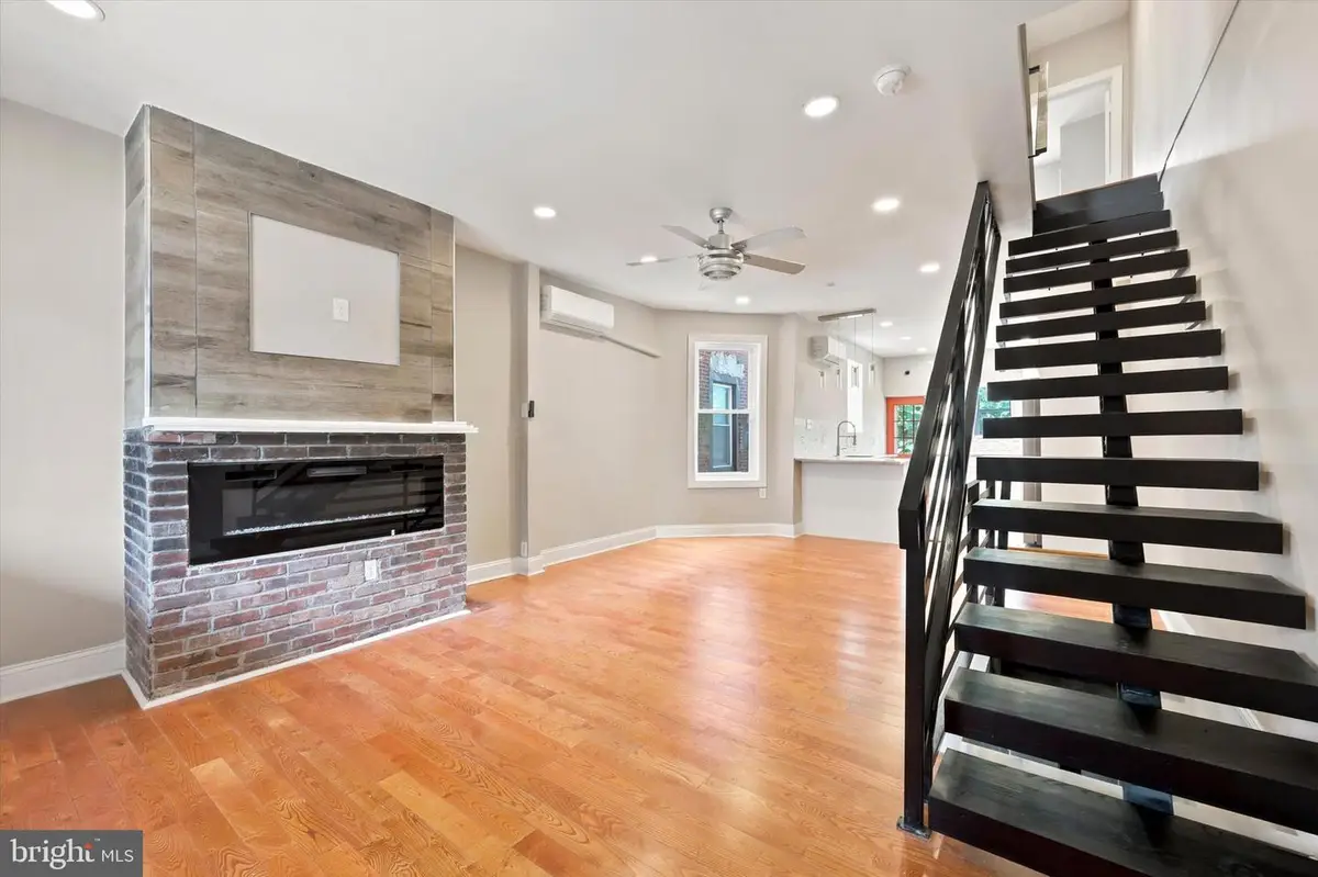 5439 Regent St, Philadelphia, PA 19143 - #1