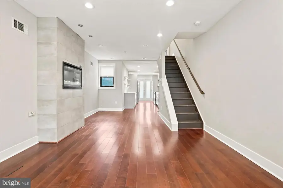 1321 N Dover St, Philadelphia, PA 19121 - #3