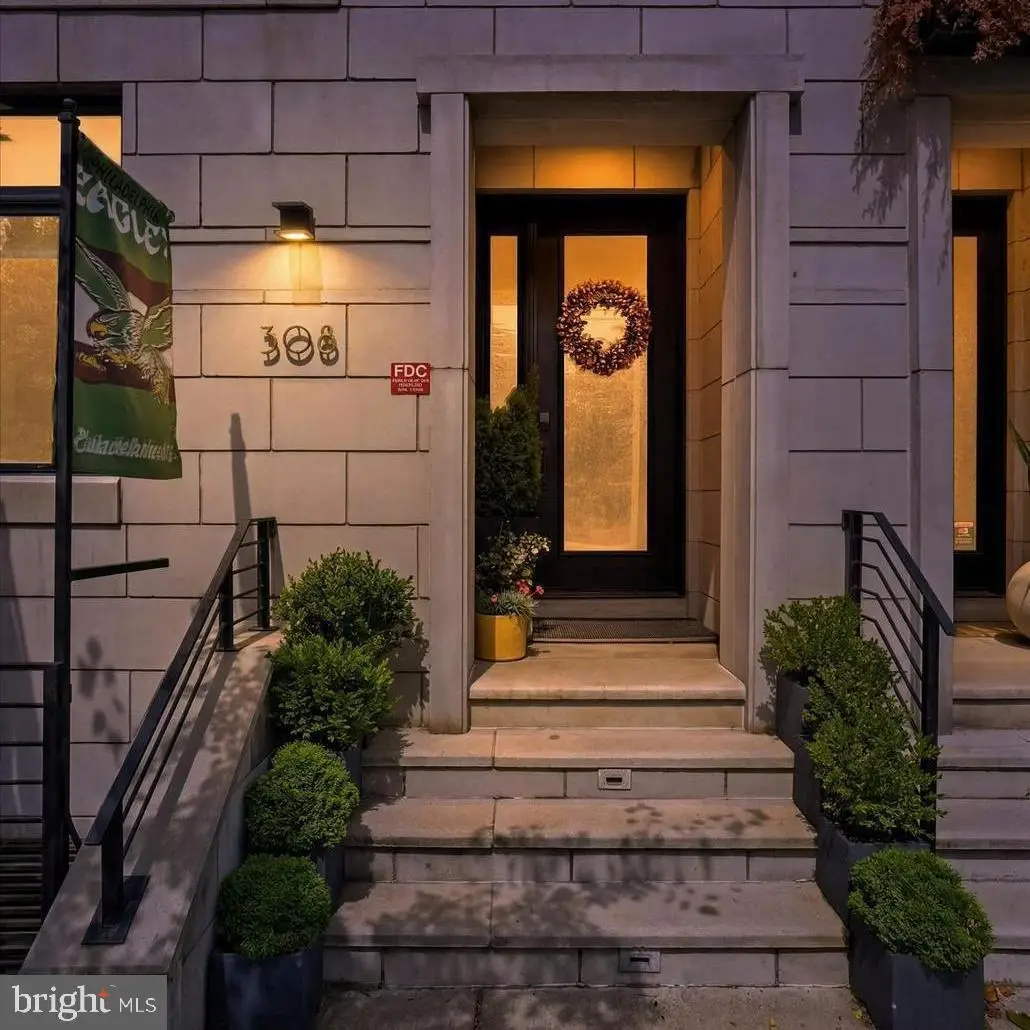 308 N 2nd St, Philadelphia, PA 19106 - #1