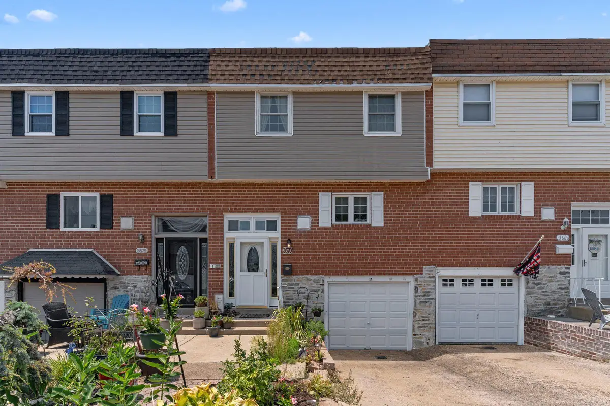 3670 Sussex Ln, Philadelphia, PA 19114 - #1