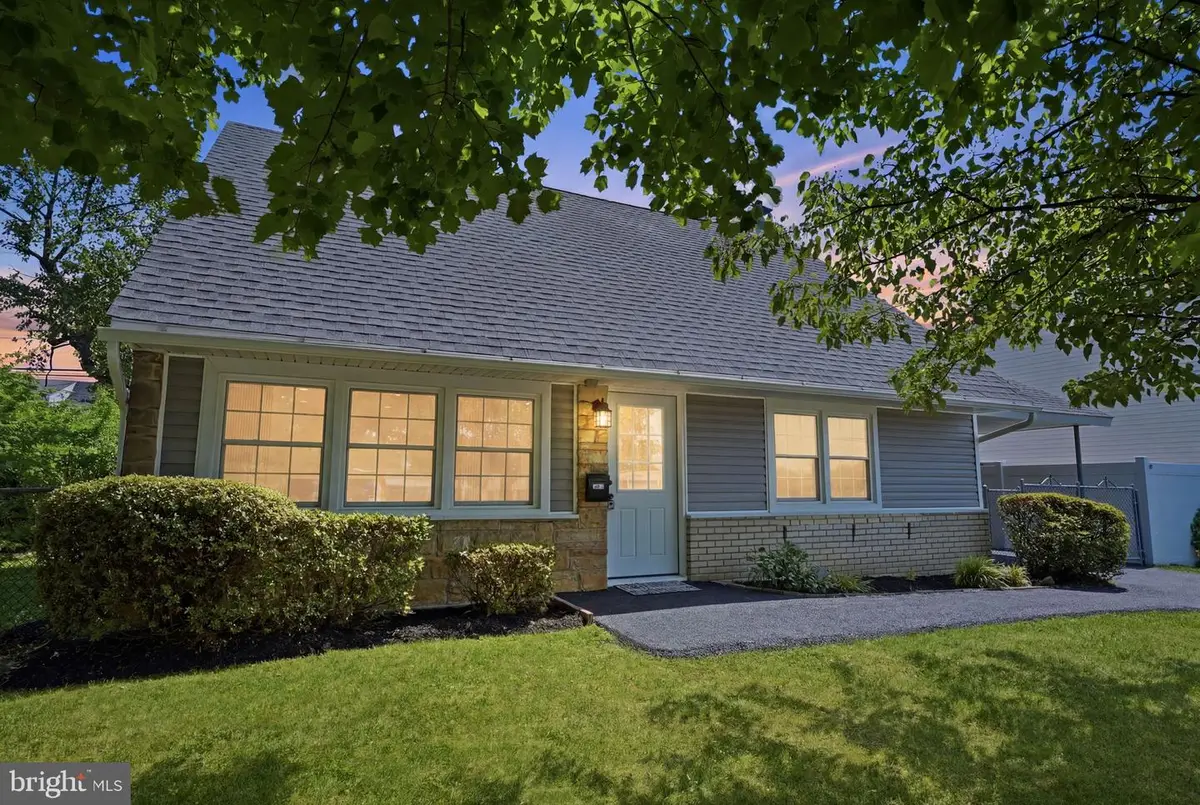 2873 Comly Rd, Philadelphia, PA 19154 - #1