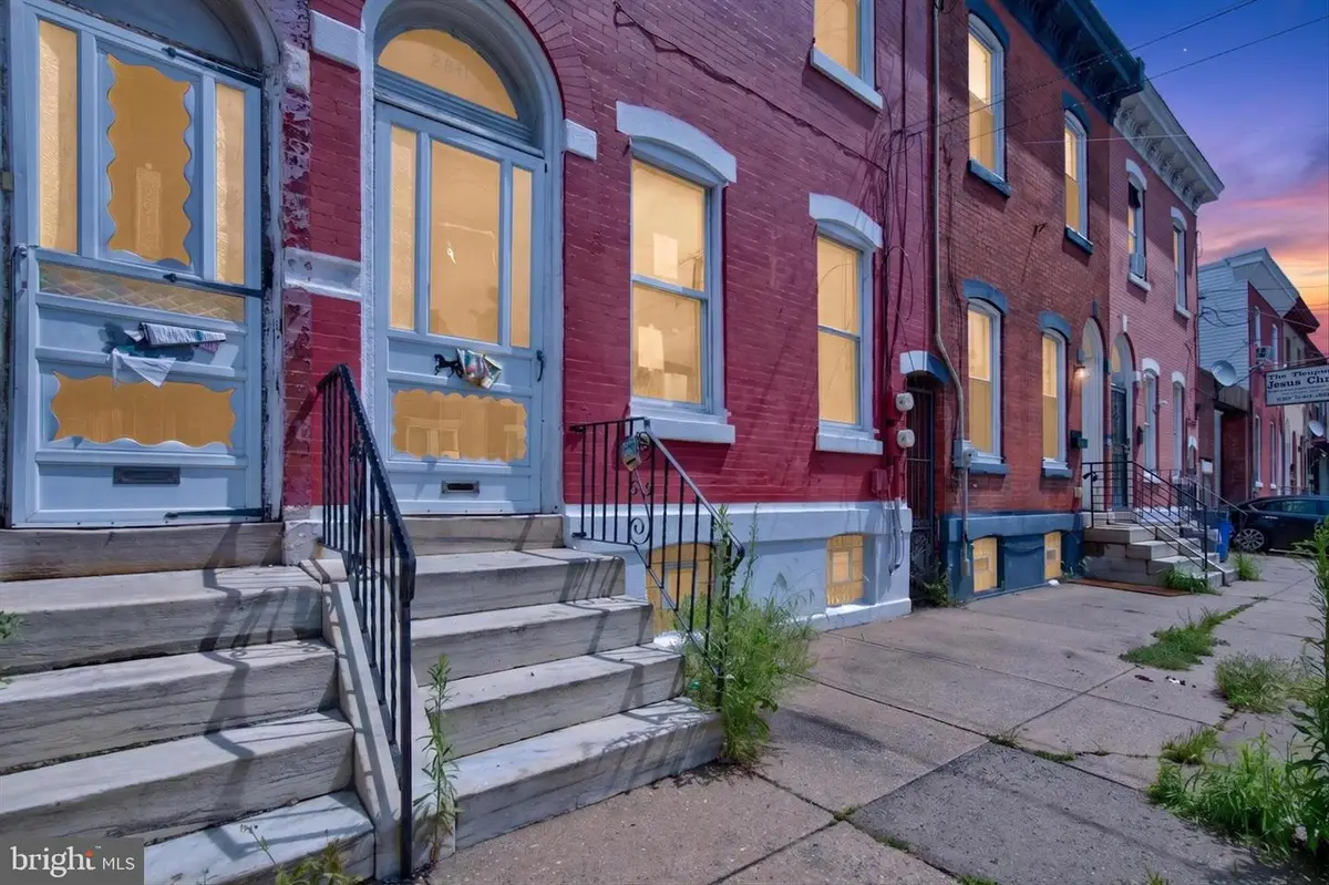 2911 W Susquehanna Ave, Philadelphia, PA 19121 - #1