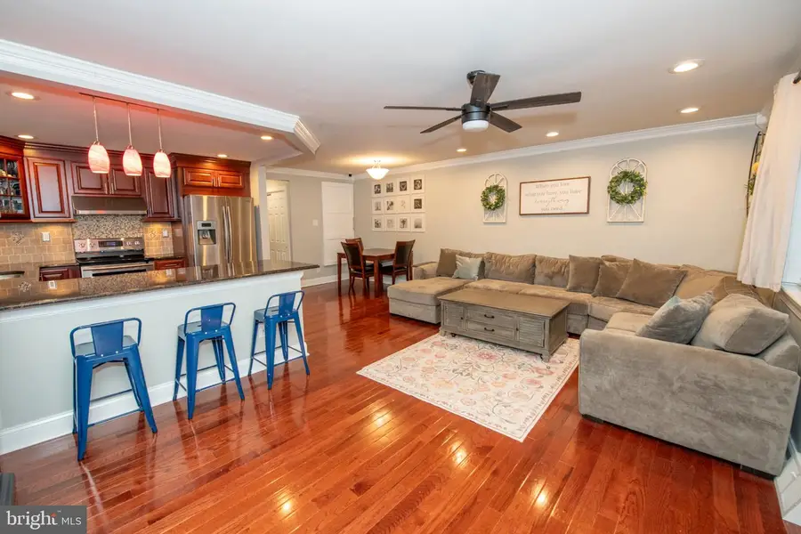 8734 Frontenac St, Philadelphia, PA 19152 - #2