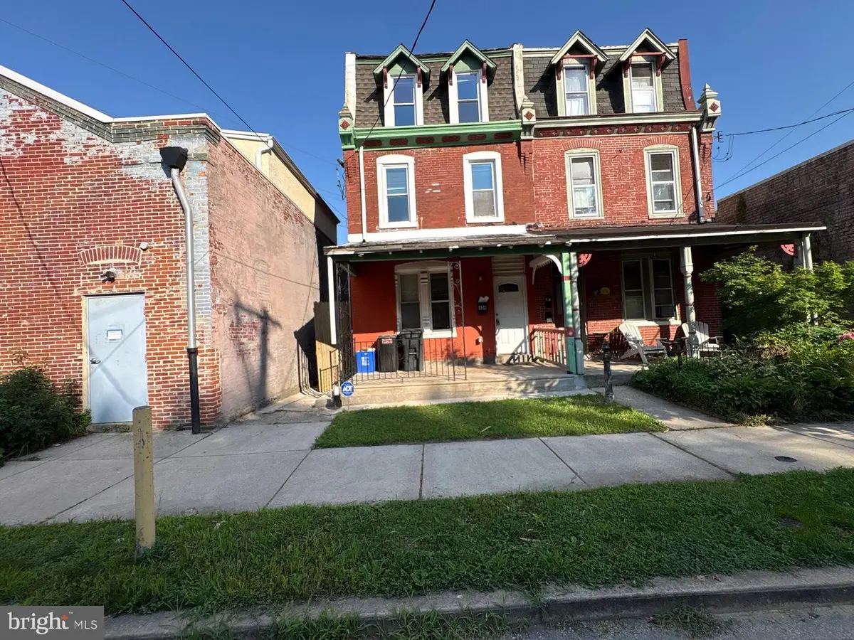 404 W Winona St, Philadelphia, PA 19144 - #1