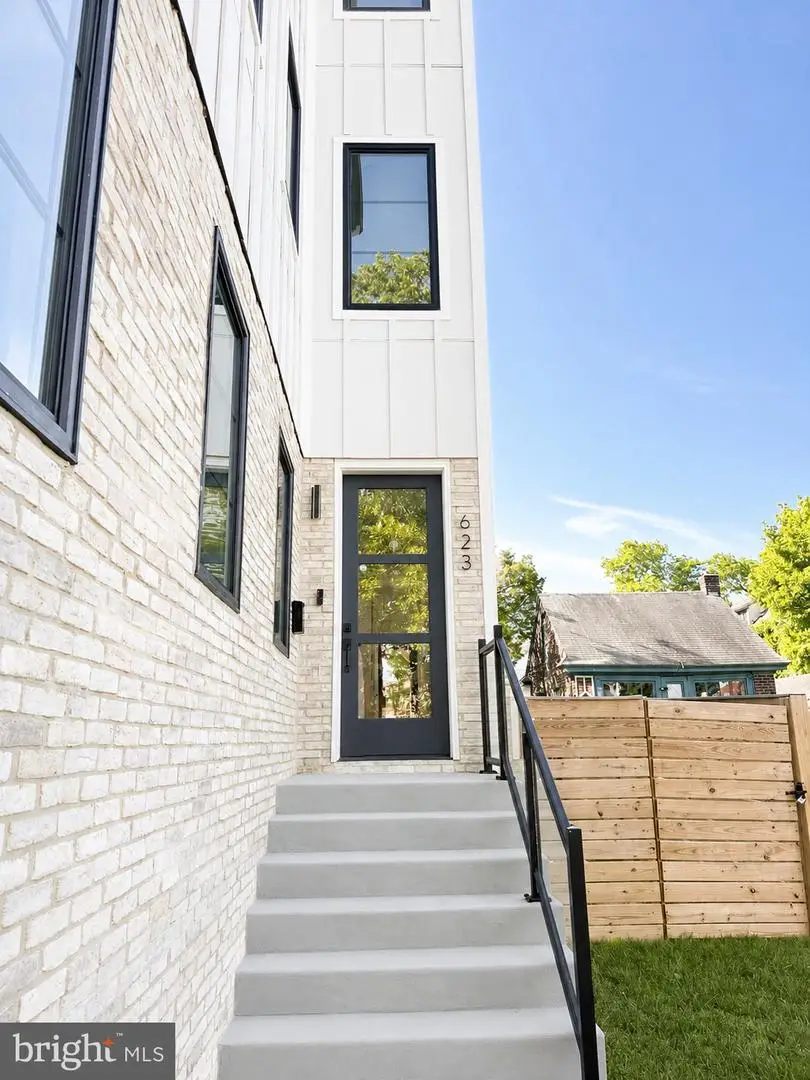 623 Crestview Rd, Philadelphia, PA 19128 - #3