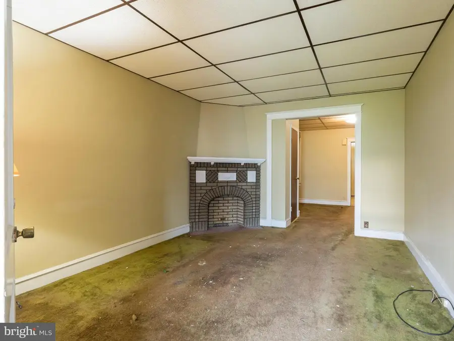 3825 Elsinore St, Philadelphia, PA 19124 - #2