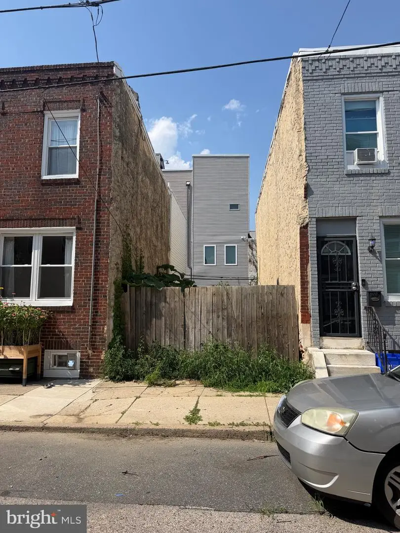1933 Mountain St, Philadelphia, PA 19145 - #3