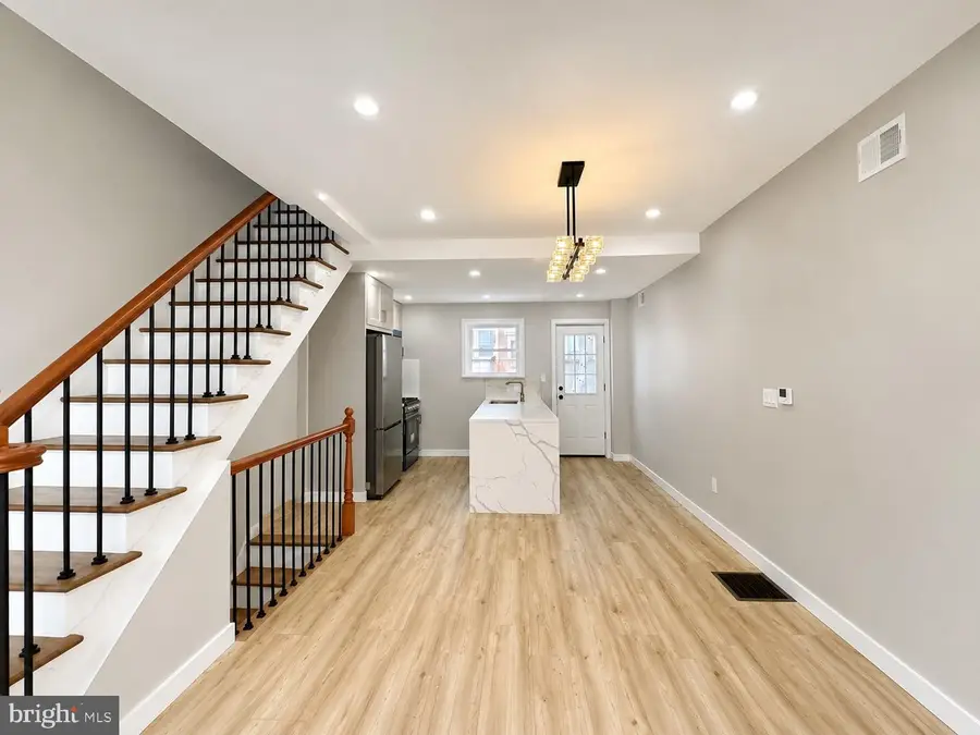 2251 S Hicks St, Philadelphia, PA 19145 - #3