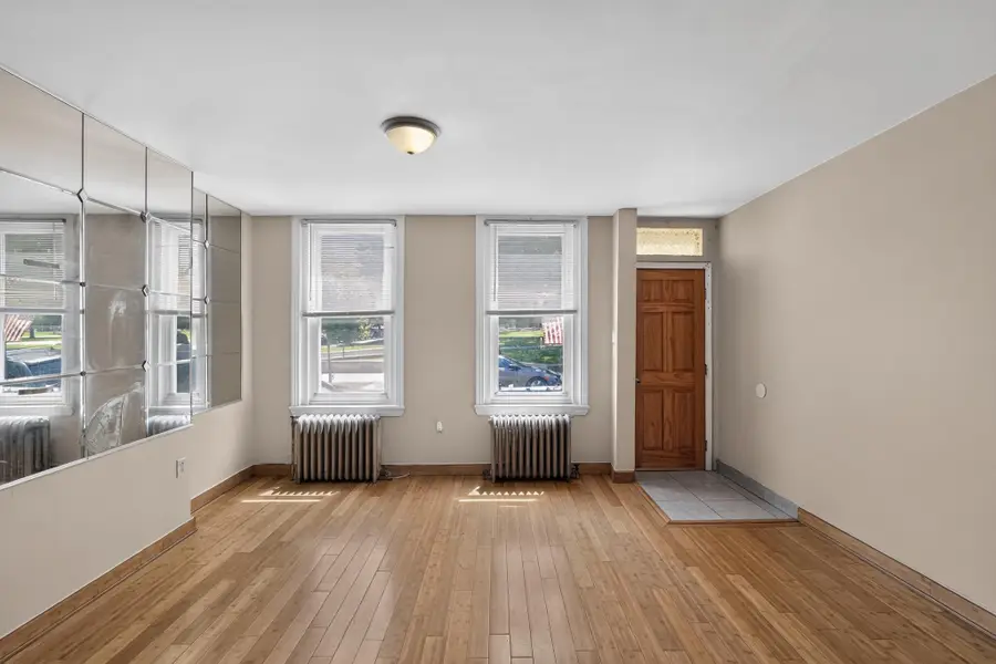 2304 S 6th St, Philadelphia, PA 19148 - #2