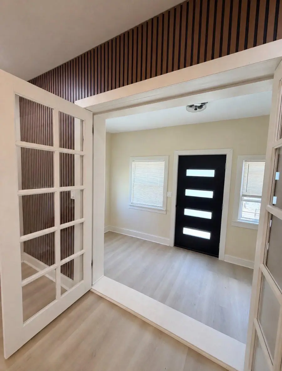 2534 Bonaffon St, Philadelphia, PA 19142 - #3