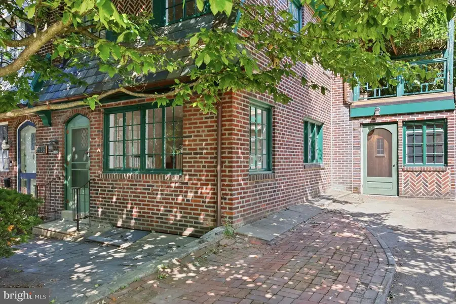 3433 W Penn St, Philadelphia, PA 19129 - #2