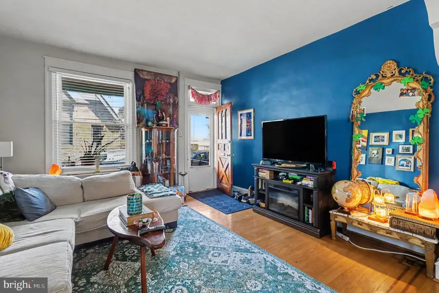 154 W Salaignac St, Philadelphia, PA 19128 - #3
