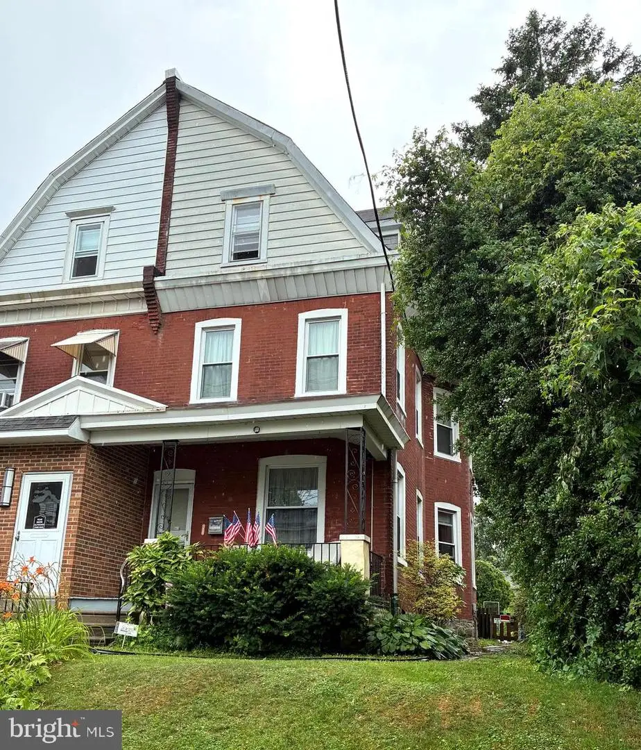 316 Loney St, Philadelphia, PA 19111 - #1