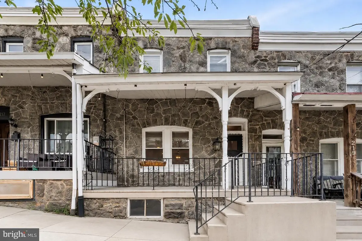 221 Righter St, Philadelphia, PA 19128 - #1