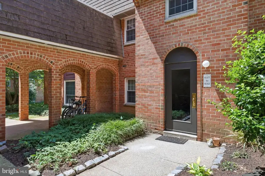 4000 Gypsy Ln #630, Philadelphia, PA 19129 - #2