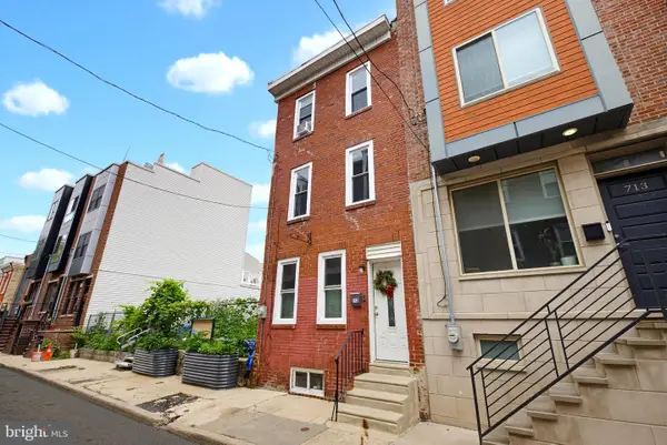 715 Emily St, PHILADELPHIA, PA 19148