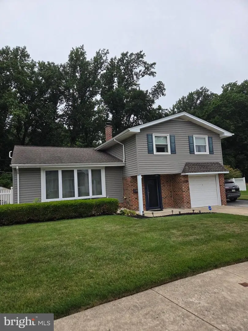 1020 Norvelt Dr, Philadelphia, PA 19115 - #1